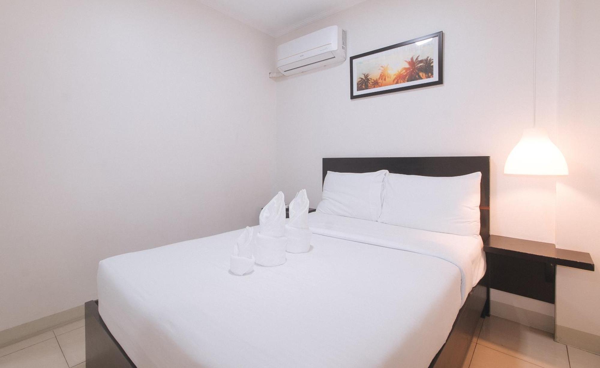 Urbanview At Evangelista Street Makati Макати Экстерьер фото